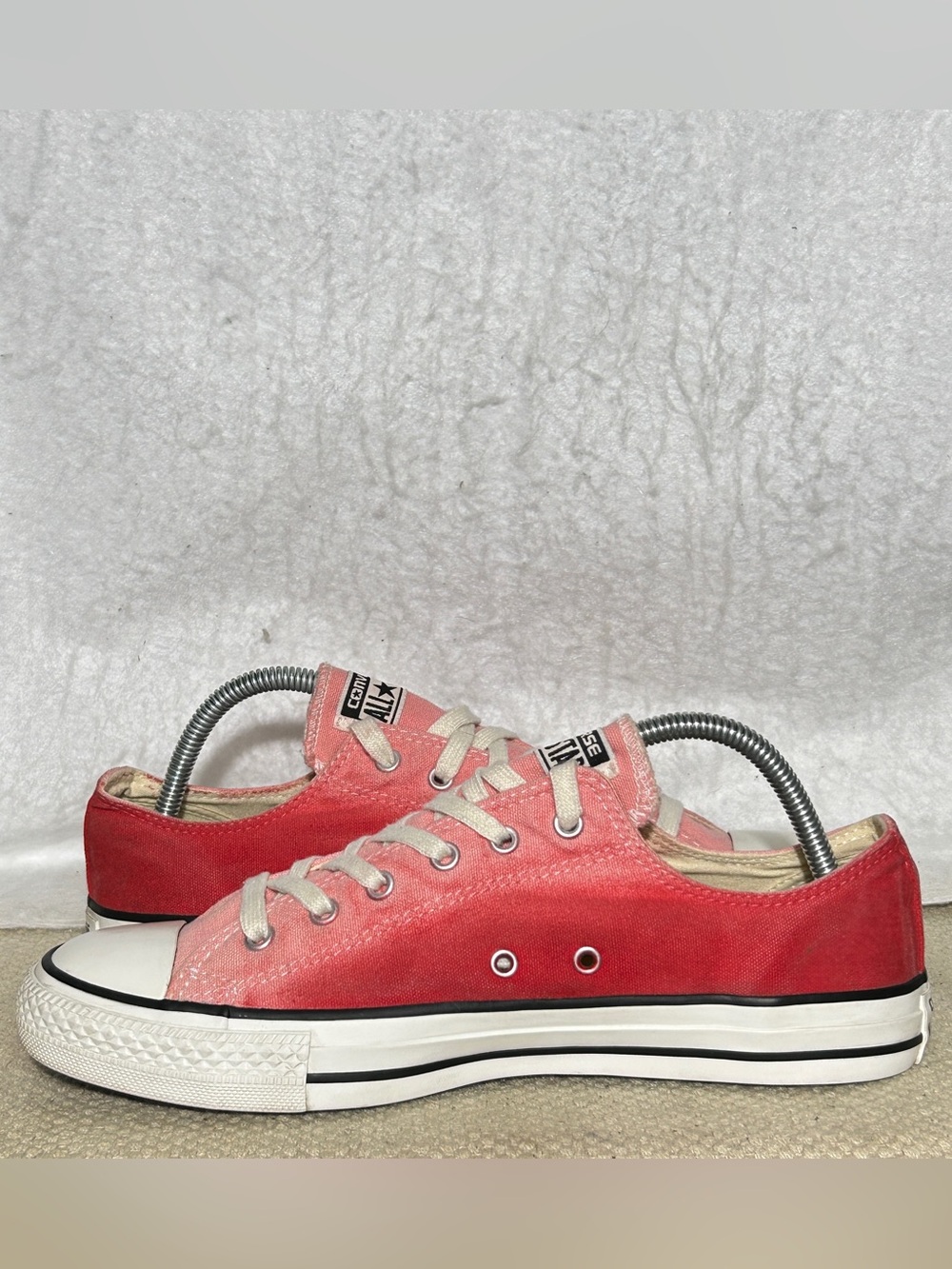 Converse Unisex Coral All Stars Classic Low Top Sneakers Shoes SZ M 8 W 10 - Picture 7 of 11